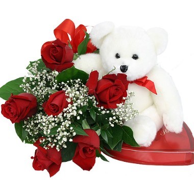 Bouquet de 6 rosas. Incluye Chocolates y Oso