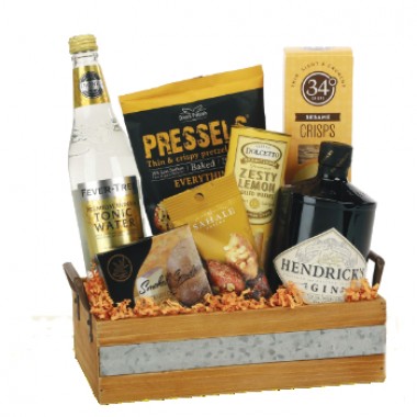Cesta de regalo con Gin